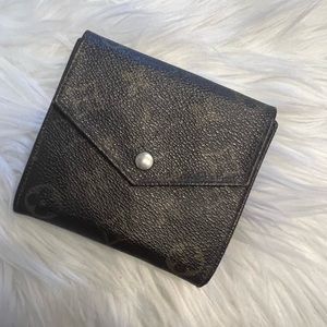 Authentic Louis Vuitton monogram double snap wallet